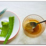 Honey and aloe to relieve swelling from the lip after a blow