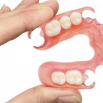 Silicone dental prosthesis advantages and disadvantages full removable